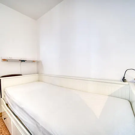 - Haus C, App 0c0512